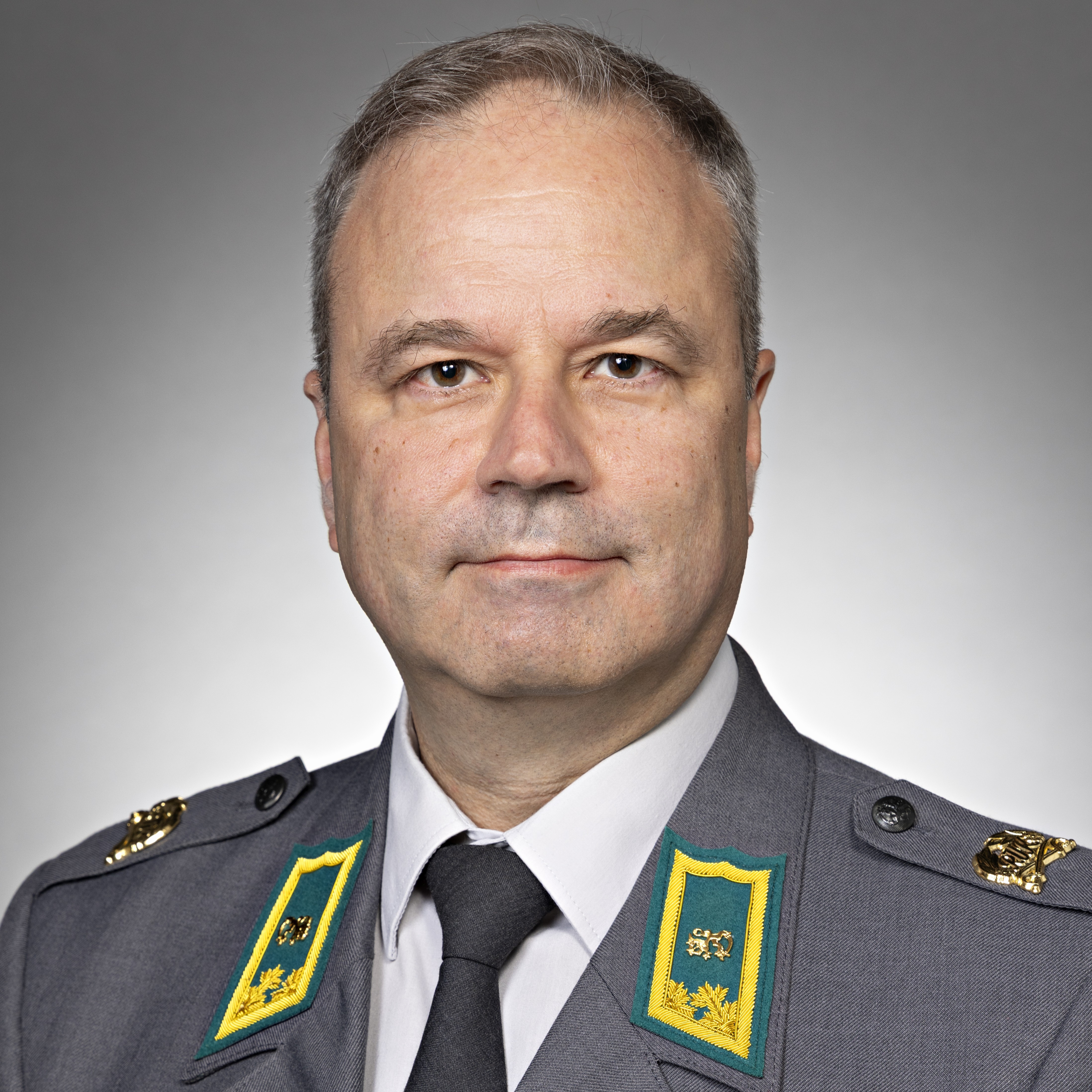 Prikaatikenraali Niko Hölttä