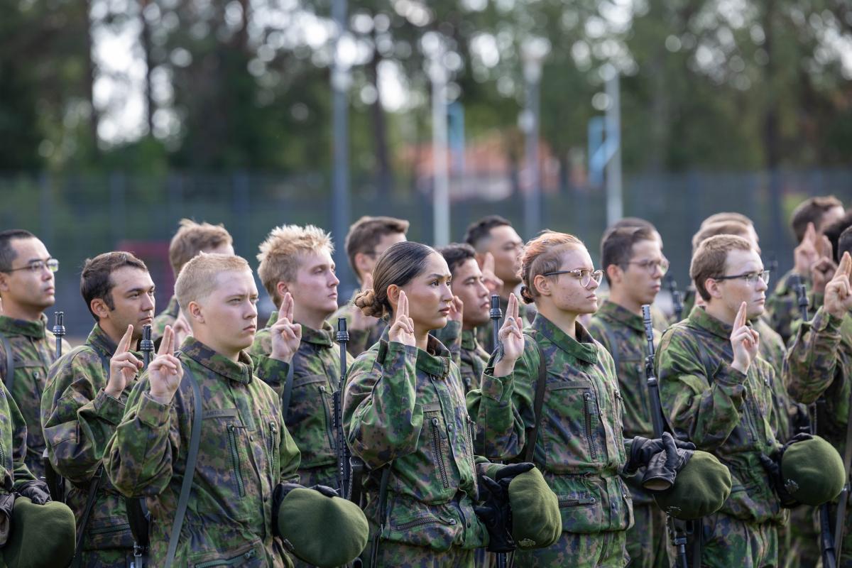 Kaartin jääkärirykmentin sotilasvalatilaisuus järjestettiin elokuussa 2023 Vantaalla.