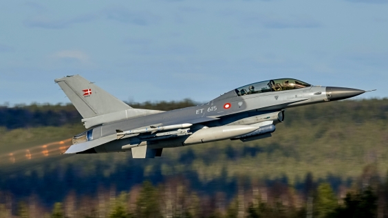 Tanskan ilmavoimien F-16-hävittäjä