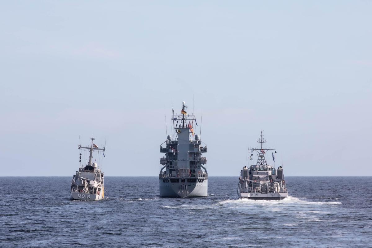 Naton aluksia merellä. SNMCMG1 kuvaaja Marius Villanger