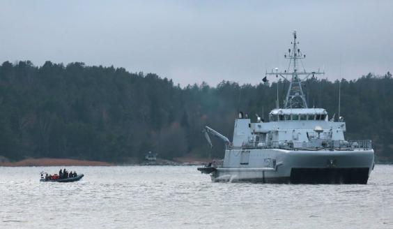 Norjalainen miinantorjunta-alus HDMS Rauma merellä.