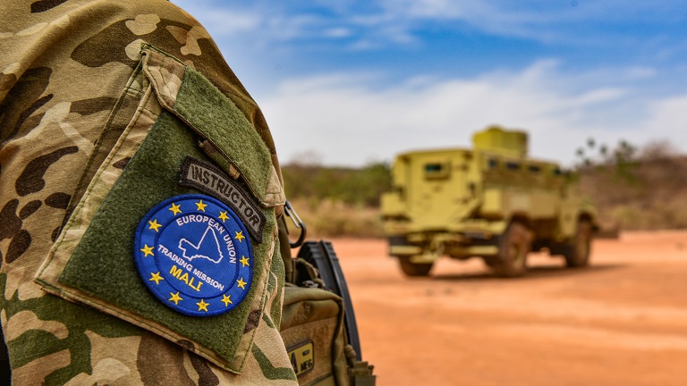 Kuvassa EUTM Mali-operaation hihamerkki.