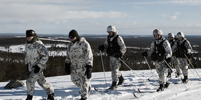 Puolustusvoimat Suomea Puolustamassa - Puolustusvoimat